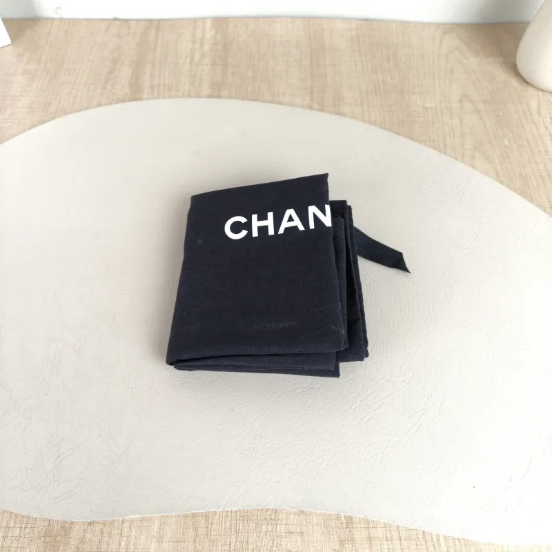 Chanel Crossbody Bag preppy coco Black Grained Calfskin Mini 17 × 5 × 11.5 cm — detail view 10 of 11