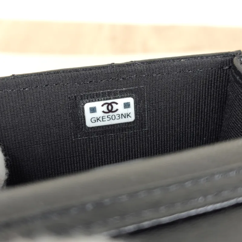 Chanel Crossbody Bag Crossbody Bag Black with Gold-Tone Hardware Lambskinmini12 × 2.5 × 9.5 cm — detail view 6 of 14