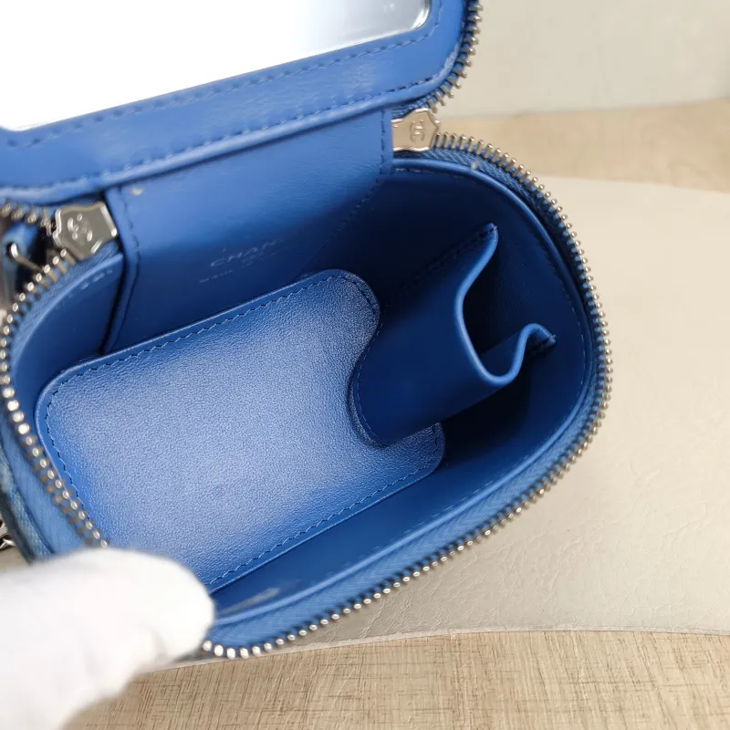 Chanel Crossbody Bag23p Edition Blue nano10 × 7 × 9 cm — detail view 9 of 12