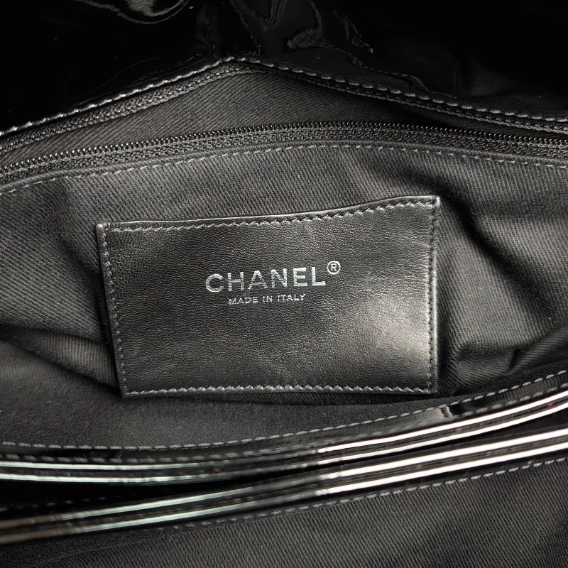 Chanel Shoulder Bag tote Black Patent Leather One Size33 × 16 × 17 cm — detail view 9 of 12