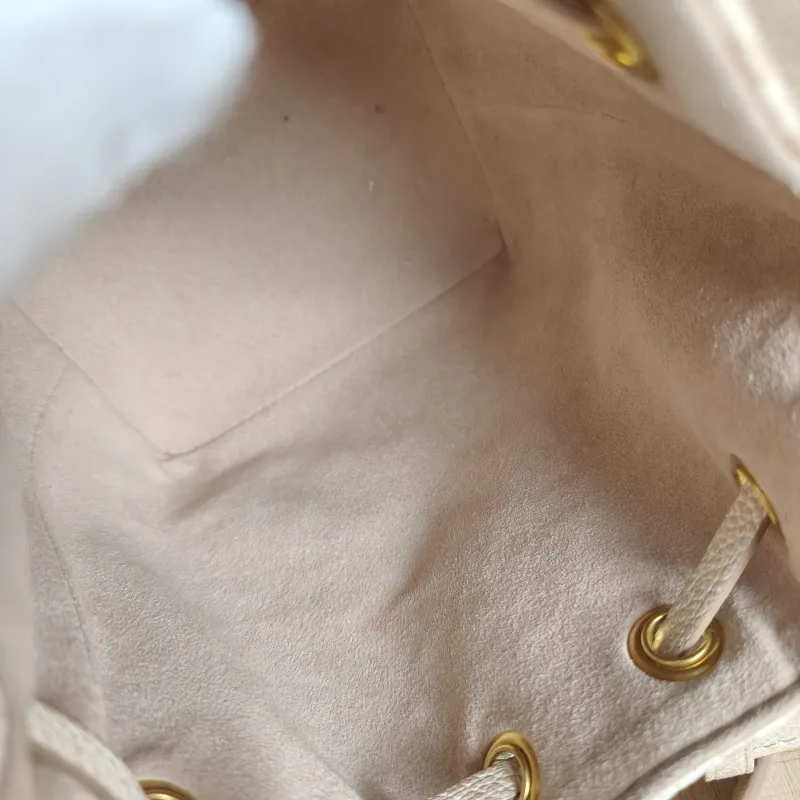 Louis Vuitton Shoulder Bag Petit Noé Bucket Bag Vintage Small 24 × 18 × 27 cm — detail view 2 of 11