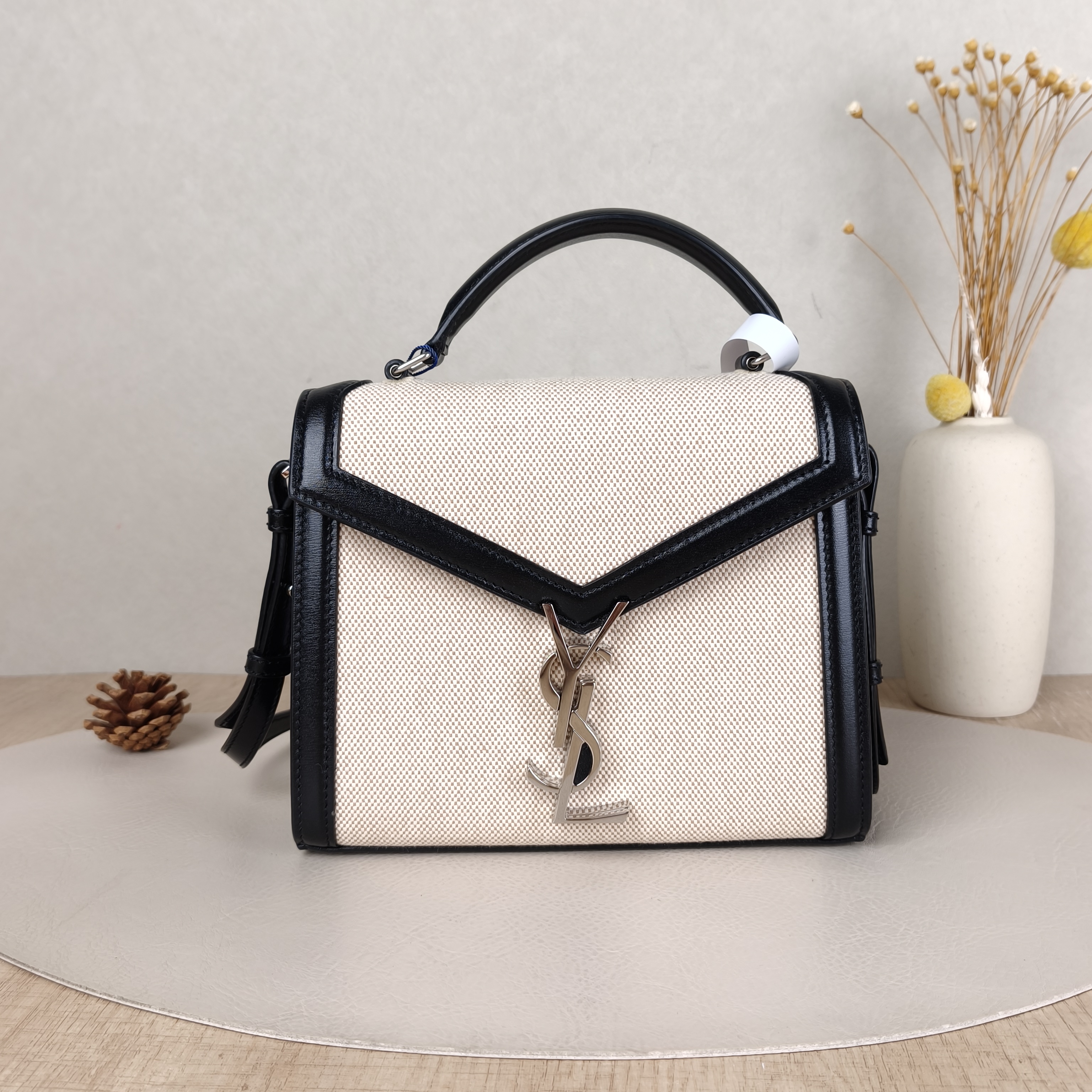 SAINT LAURENT Crossbody Bag Cassandra Shoulder Bag Beige Black Canvas， mini20 × 7.5 × 16 cm