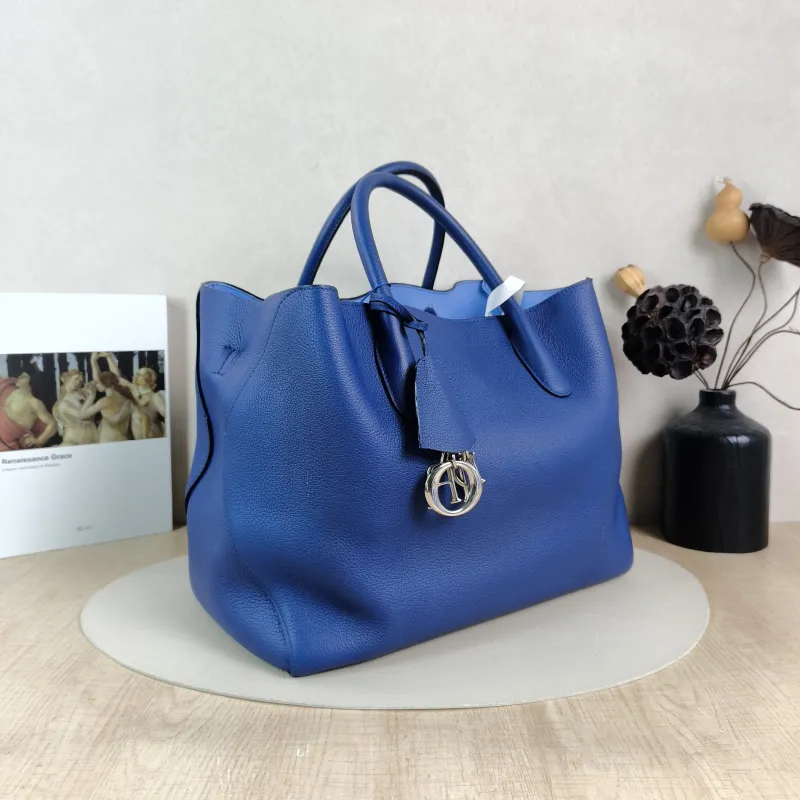 DIOR Shoulder Bag Shoulder Bag Blue Calfskin One Size32 × 20 × 25 cm — cover view 5 of 5