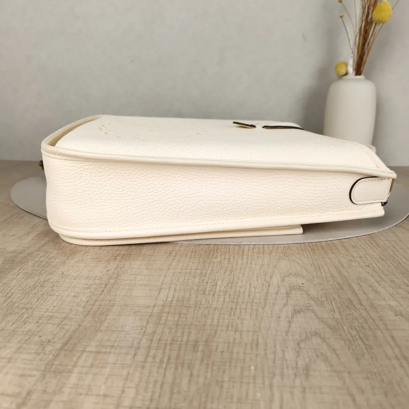Hermès Crossbody Bag Evelyne 29 29I2 Taurillon Clemence TC Calfskin2929 × 7 × 30 cm — detail view 5 of 11