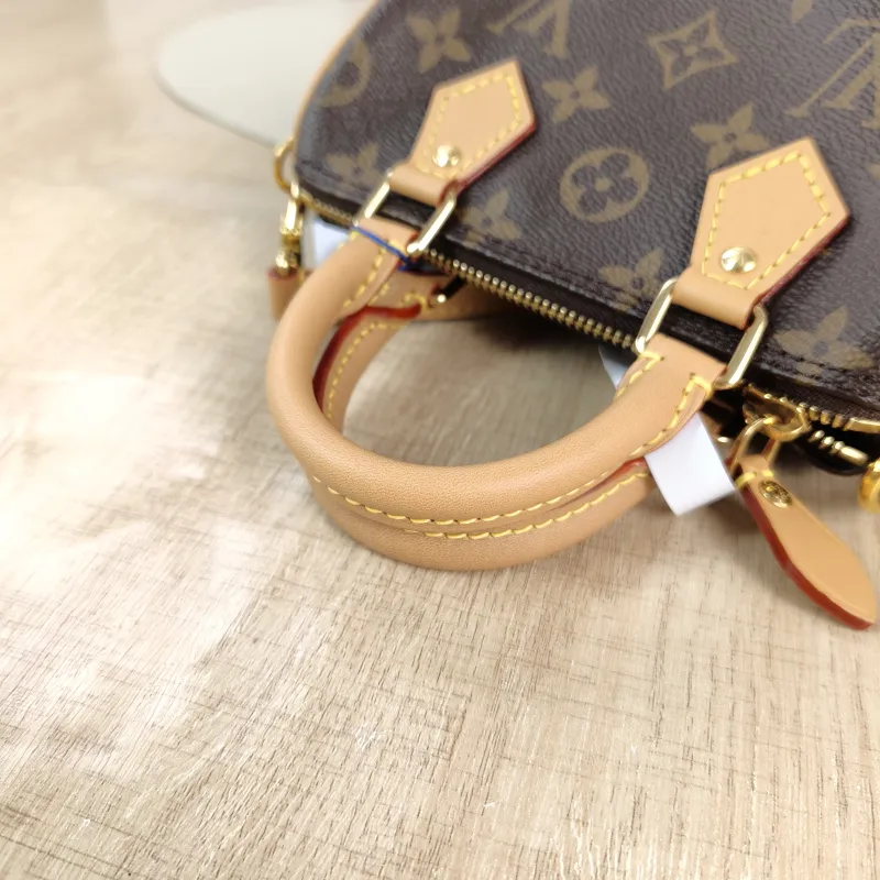 Louis Vuitton Crossbody Bag Speedy Nano Shoulder Strap PVC nano 16 × 7.5 × 10 cm — detail view 8 of 11