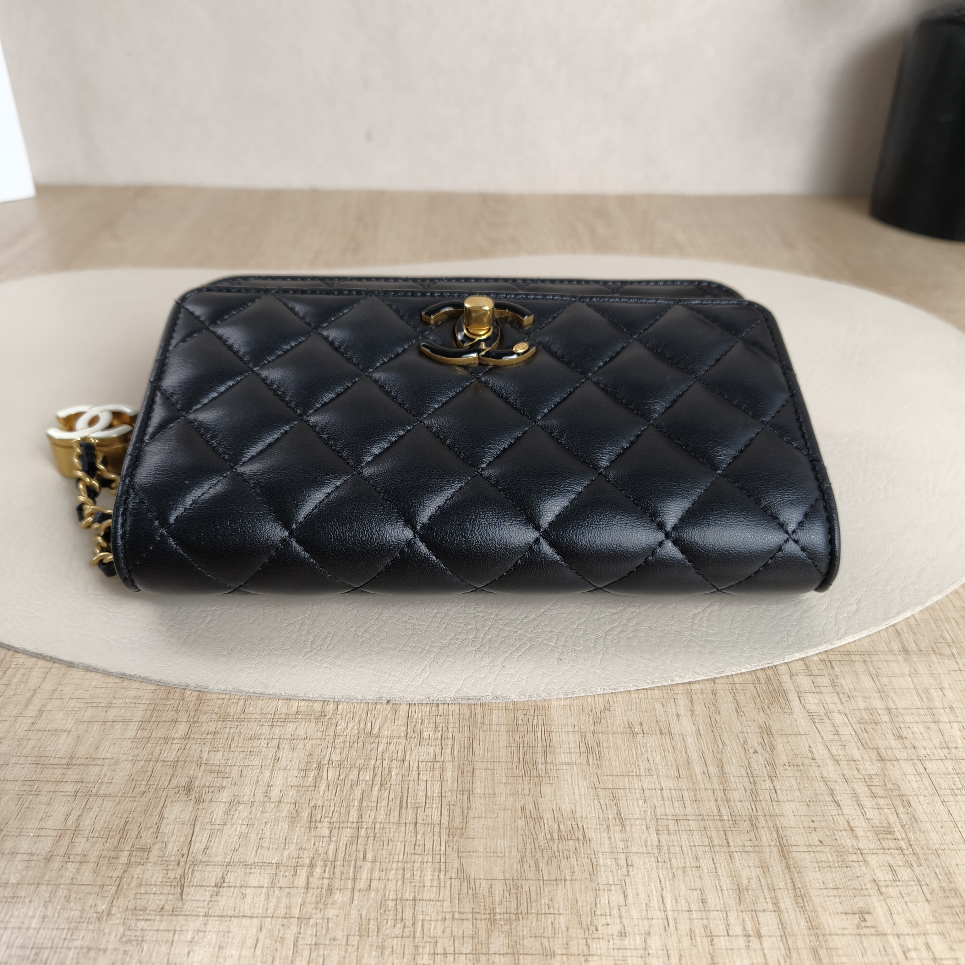 Chanel Crossbody Bag Edition cf woc Black Lambskin 19.2 × 3.5 × 12.3 cm — cover view 12 of 12