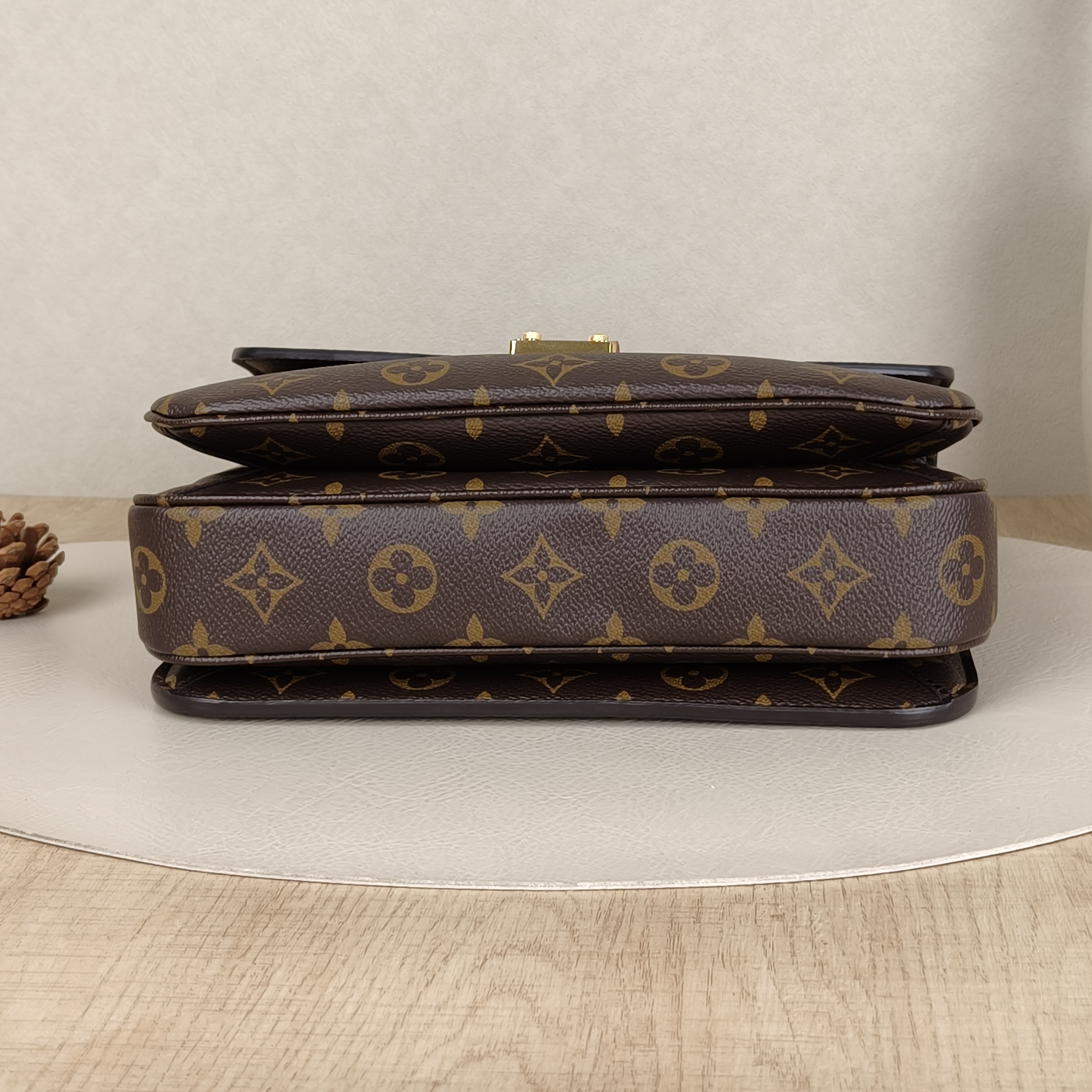 Louis Vuitton Crossbody Bag Pochette Métis Monogram PVC Medium25 × 7 × 19 cm — cover view 5 of 10