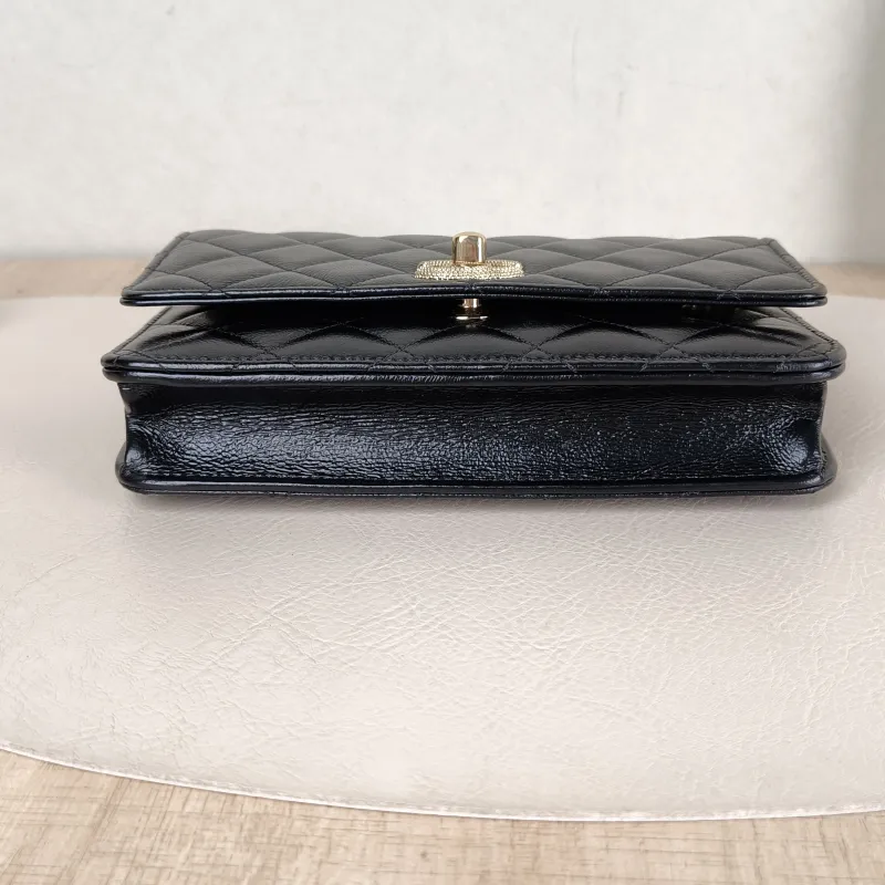 Chanel Crossbody Bag Pearl Black Lambskin 19 × 3.5 × 12 cm — cover view 2 of 6