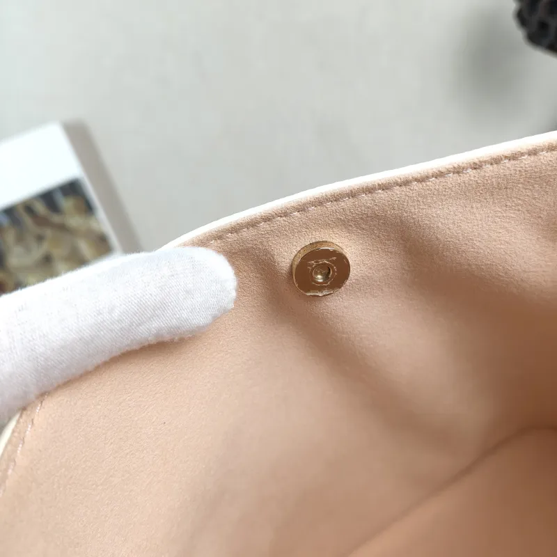 Louis Vuitton Top Handle Bag ALL IN BB White · Pink Calfskin BB16 × 12 × 18 cm — detail view 2 of 13