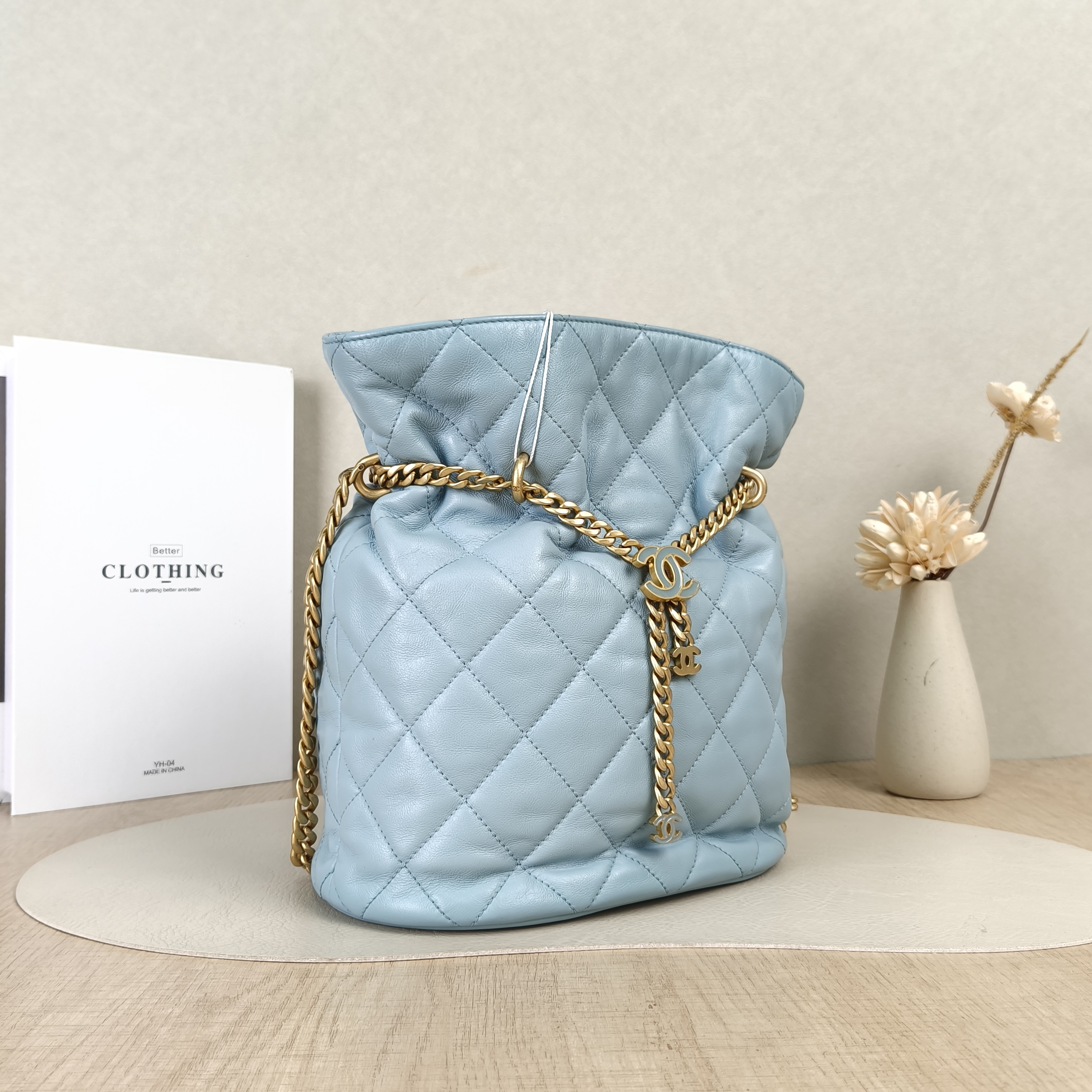 Chanel Crossbody Bag Bucket Bag Blue Calfskin One Size22 × 4 × 25 cm — cover view 5 of 5
