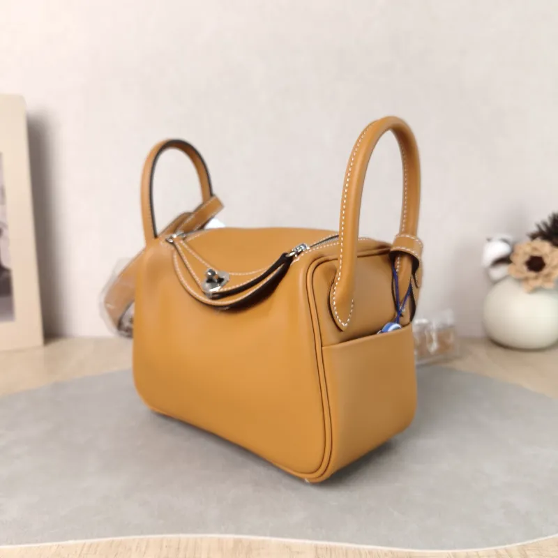 Hermès Crossbody Bag Lindy Mini 19 1H Swift Calfskin Mini 19 × 9.5 × 13 cm G — cover view 5 of 5