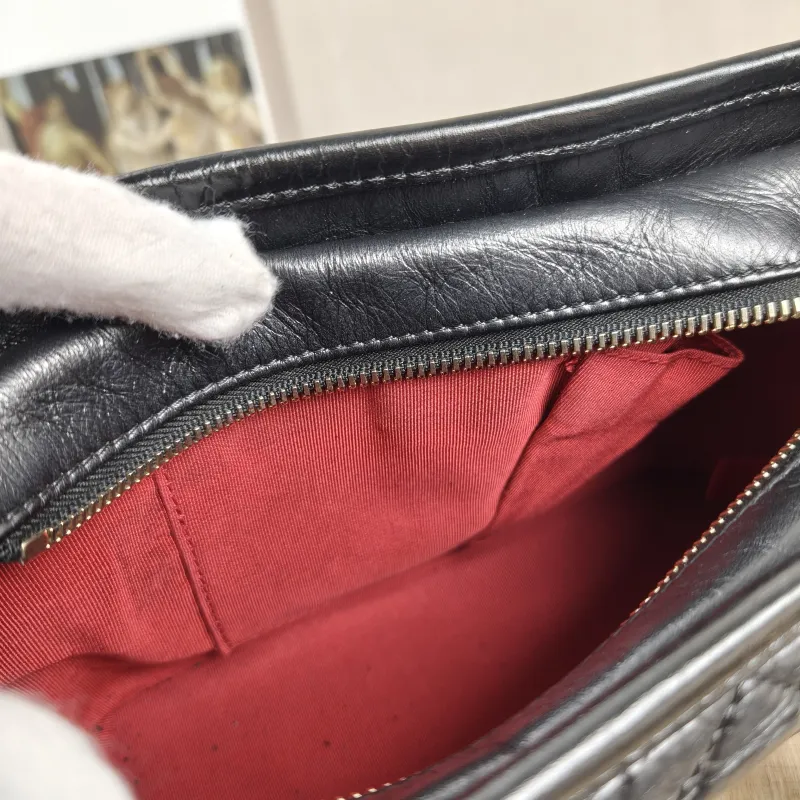 Chanel Crossbody Bag Gabrielle Gabrielle Bag Black CC alfskin Small20 × 8 × 15 cm — detail view 9 of 11