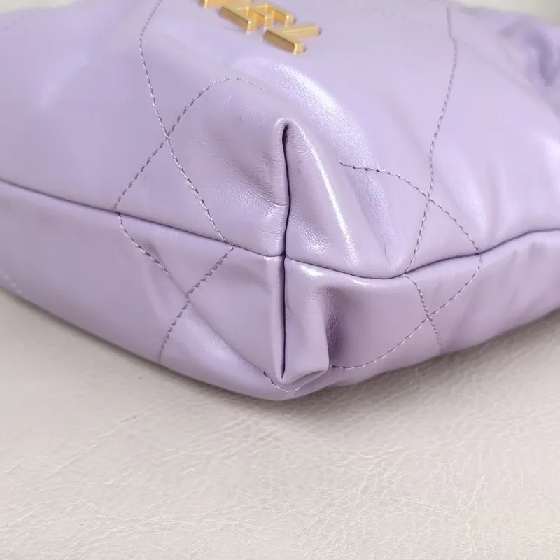 Chanel Crossbody Bag 22Bag Calfskin Mini 20 × 6 × 19 cm — detail view 9 of 12