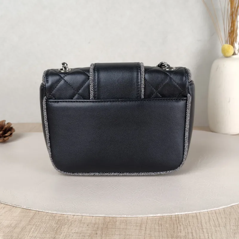 Chanel Crossbody Bag Black Lambskinmini17 × 8 × 13.5 cm — cover view 3 of 5