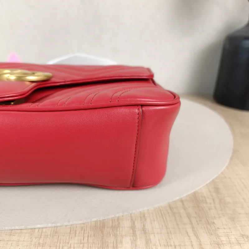 GUCCI Crossbody Bag GG Marmont Medium Marmont 26 Red Calfskin Medium 26 × 7 × 15 cm — detail view 12 of 13