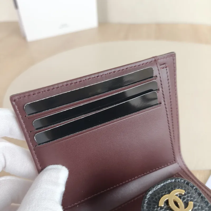Chanel Wallet Wallet Black with Gold-Tone Hardware Grained Calfskin Mini 11.5 × 2.5 × 10 cm 23 — detail view 4 of 9