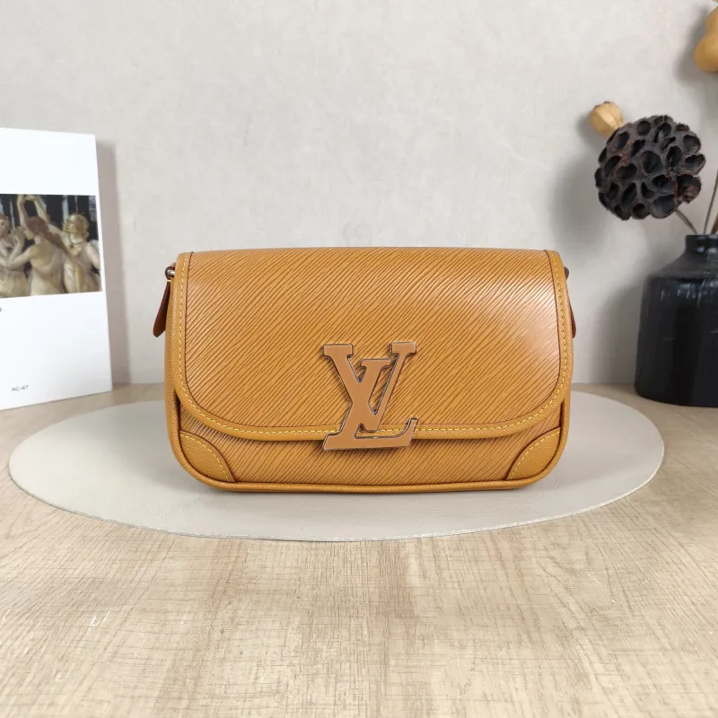 Louis Vuitton Shoulder Bag BUCI Epi Embossed Calfskin One Size 24.5 × 9 × 15.5 cm