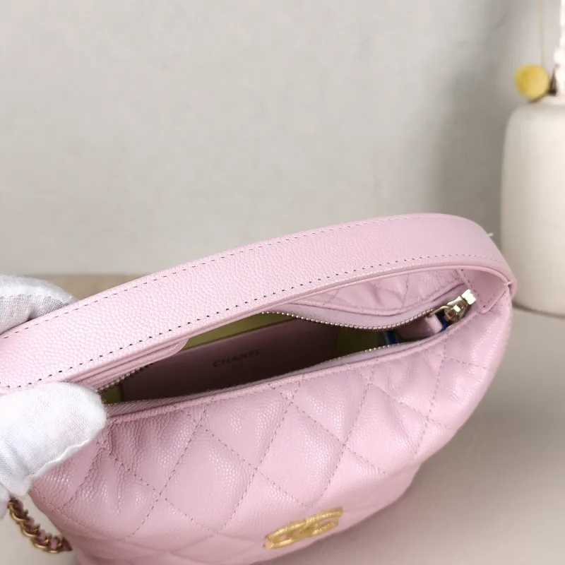 Chanel Crossbody Bag Gold-Tone Hardware Pink Grained Calfskin One Size21.5 × 7.5 × 19 cm — detail view 4 of 13