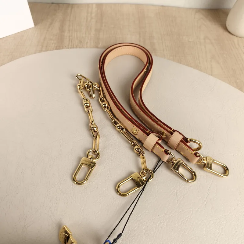 Louis Vuitton Crossbody Bag Boulogne Monogram PVC Small26 × 9.5 × 16 cm — detail view 6 of 10