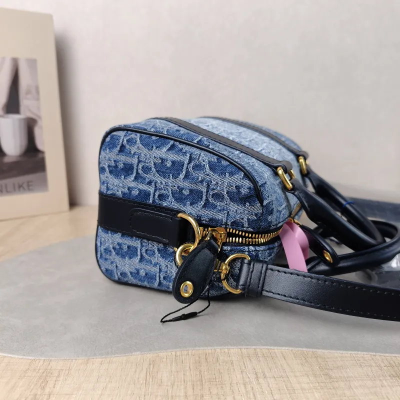 DIOR Crossbody Bag Groove 20 Top Handle Bag Blue Small 20.5 × 12 × 13.5 cm — detail view 7 of 13