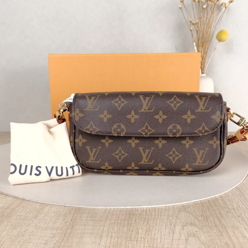 Louis Vuitton Crossbody Bag IVY Monogram PVC Small 23.5 × 4.3 × 12 cm — cover view 3 of 6