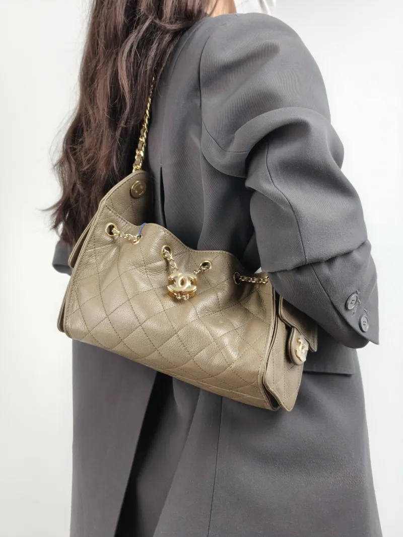 Chanel Crossbody Bag 25Bag Brown Calfskin Mini 22 × 12.5 × 20 cm — on-model view 1 of 2