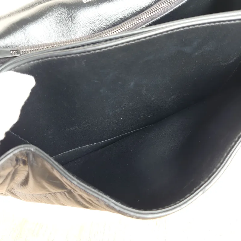 BALENCIAGA Shoulder Bag CRUSH Chain Bag Black Calfskin Medium30 × 13 × 20 cm — detail view 10 of 13