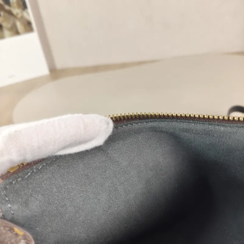 Louis Vuitton Crossbody Bag Slim Trunk Box Monogram PVC Medium 23 × 4 × 12 cm — detail view 4 of 12