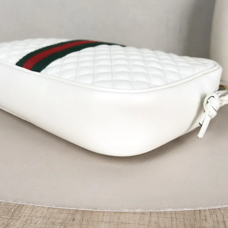 GUCCI Crossbody Bag Camera Bag White Calfskin One Size 24 × 5 × 17 cm — detail view 3 of 11