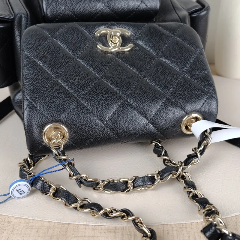 Chanel Backpackduma Black Grained Calfskin Large21 × 13 × 23 cm — detail view 6 of 14