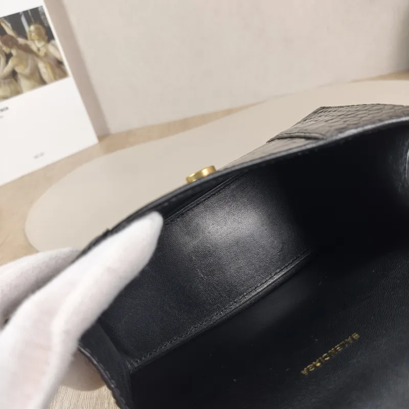 BALENCIAGA Crossbody Bag Hourglass Hourglass Bag Black CC alfskin Mini 19 × 8 × 13 cm — detail view 2 of 13