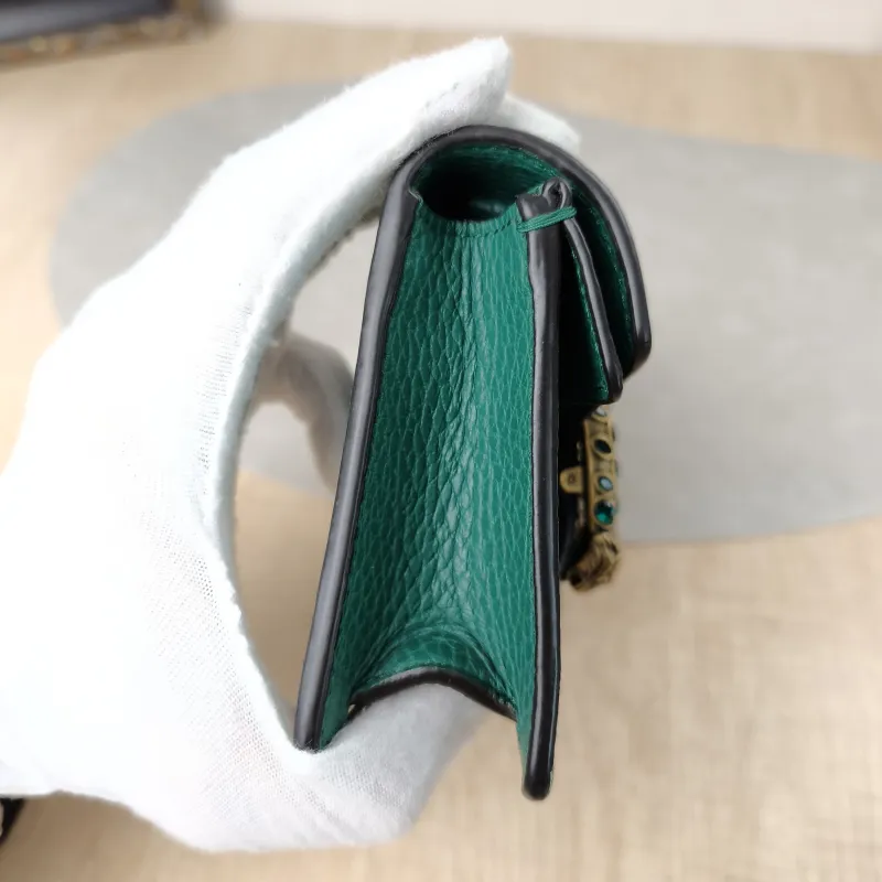 GUCCI Crossbody Bag Dionysus Green Calfskinmini16.5 × 4.5 × 10 cm — detail view 10 of 19
