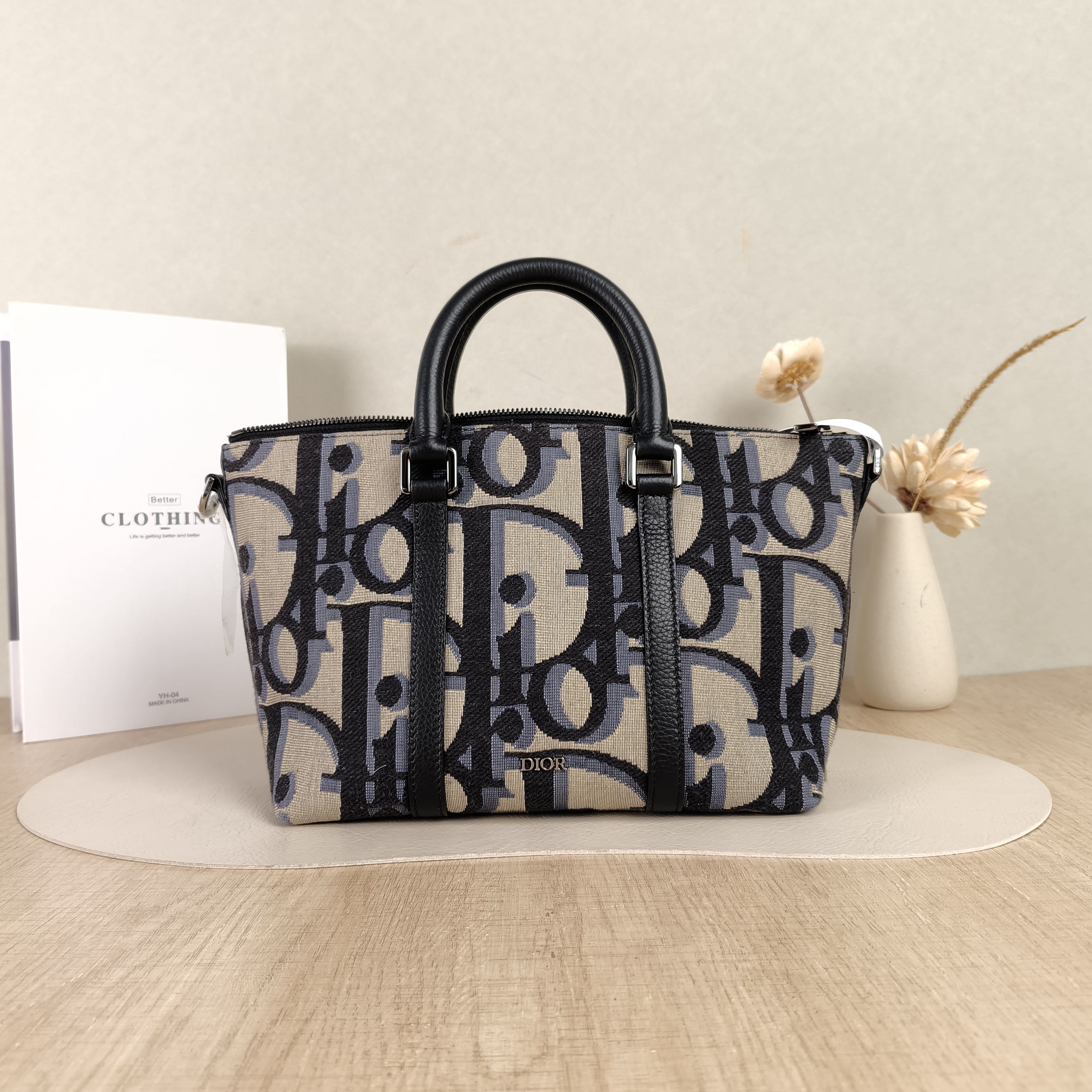 DIOR Crossbody Bag Weekender 25 Top Handle Bag Monogram logo Canvas One Size31 × 12 × 18 cm