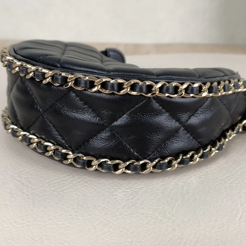Chanel Crossbody Bag 23p Black Lambskin Mini 13.5 × 5 × 9.5 cm — detail view 7 of 11