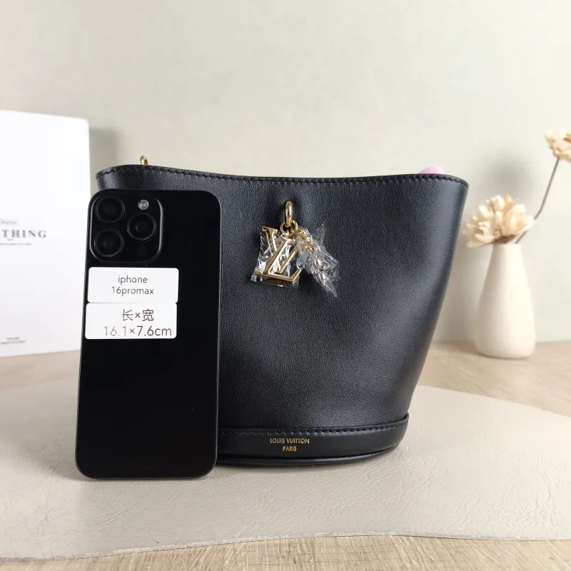 Louis Vuitton Shoulder Bag Bloom Hobo Bucket Bag Black Calfskin Mini 16 × 11 × 17.5 cm — cover view 5 of 5