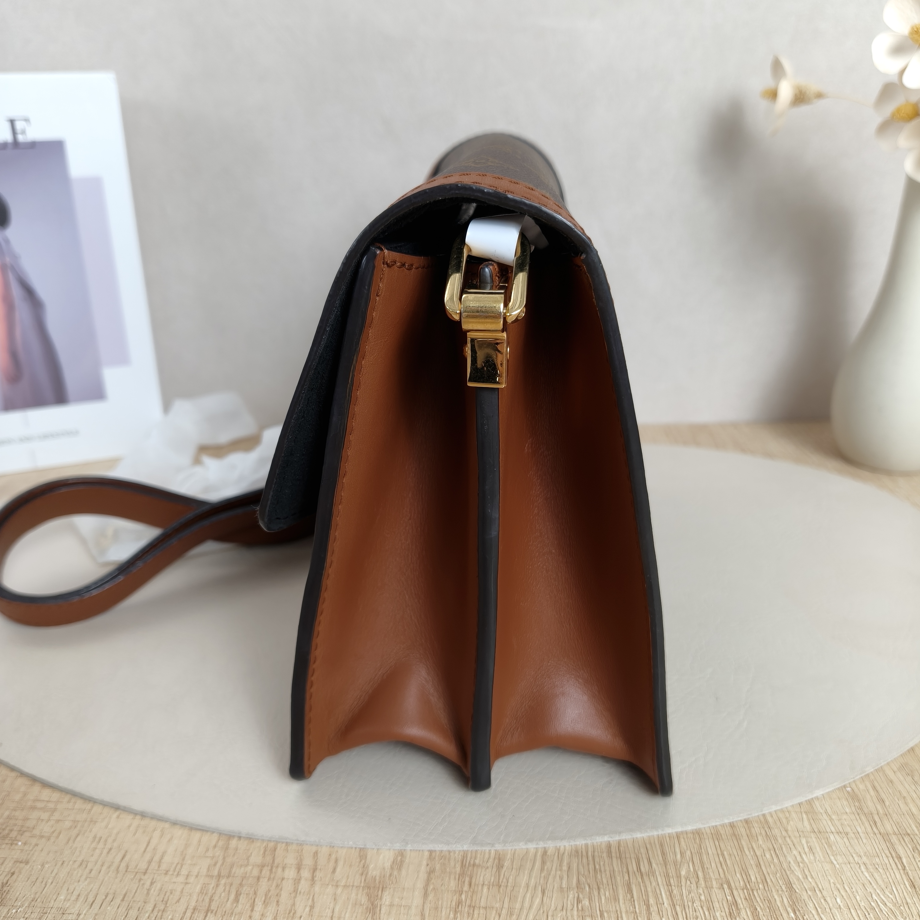 Louis Vuitton Crossbody Bag Dauphine Monogram PVC25 × 10.5 × 17 cm — cover view 11 of 11