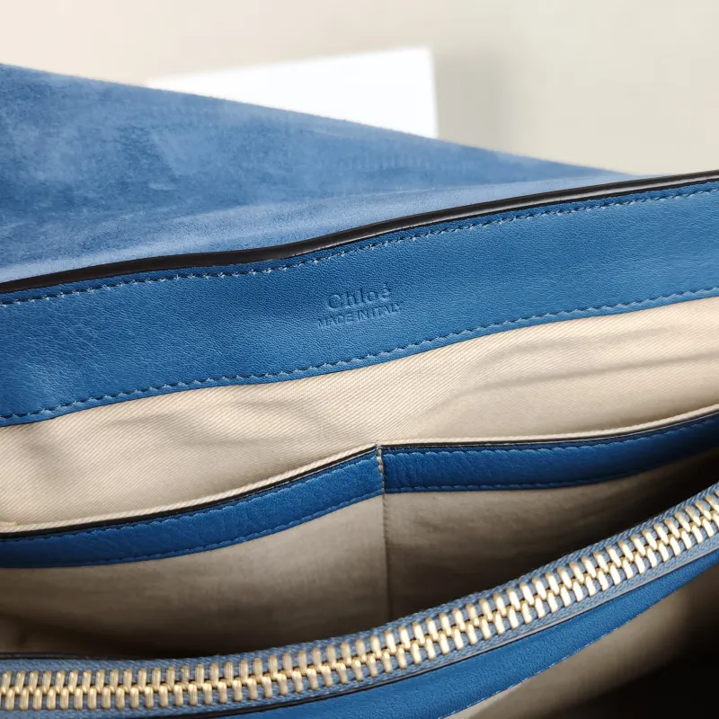 Chloé Crossbody Bag Crossbody Bag Blue Calfskin One Size 33 × 13 × 21 cm — detail view 3 of 12