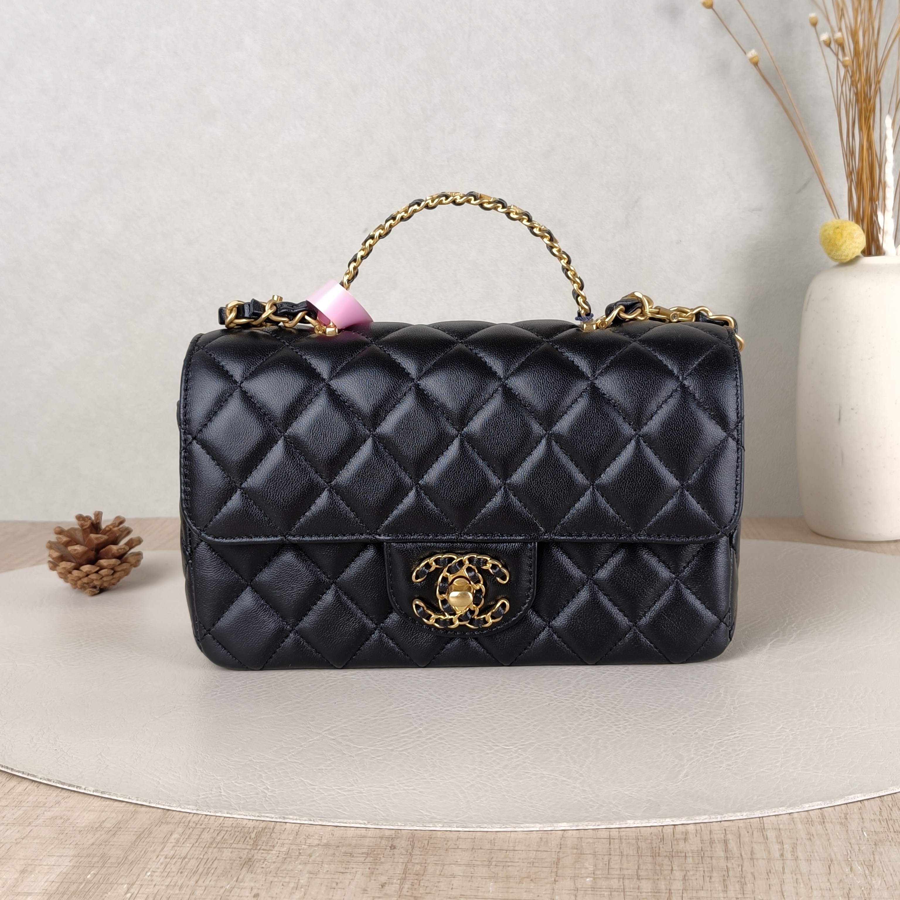Chanel Crossbody Bag24c mini Black Lambskin mini20 × 6 × 12 cm