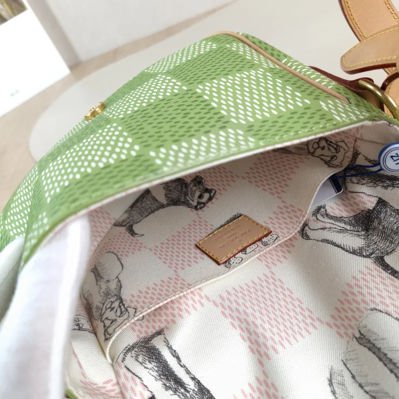 Louis Vuitton Crossbody Bag MONTSOURIS Messenger Bag Tyler PVC Small 20 × 7 × 17 cm — detail view 6 of 14