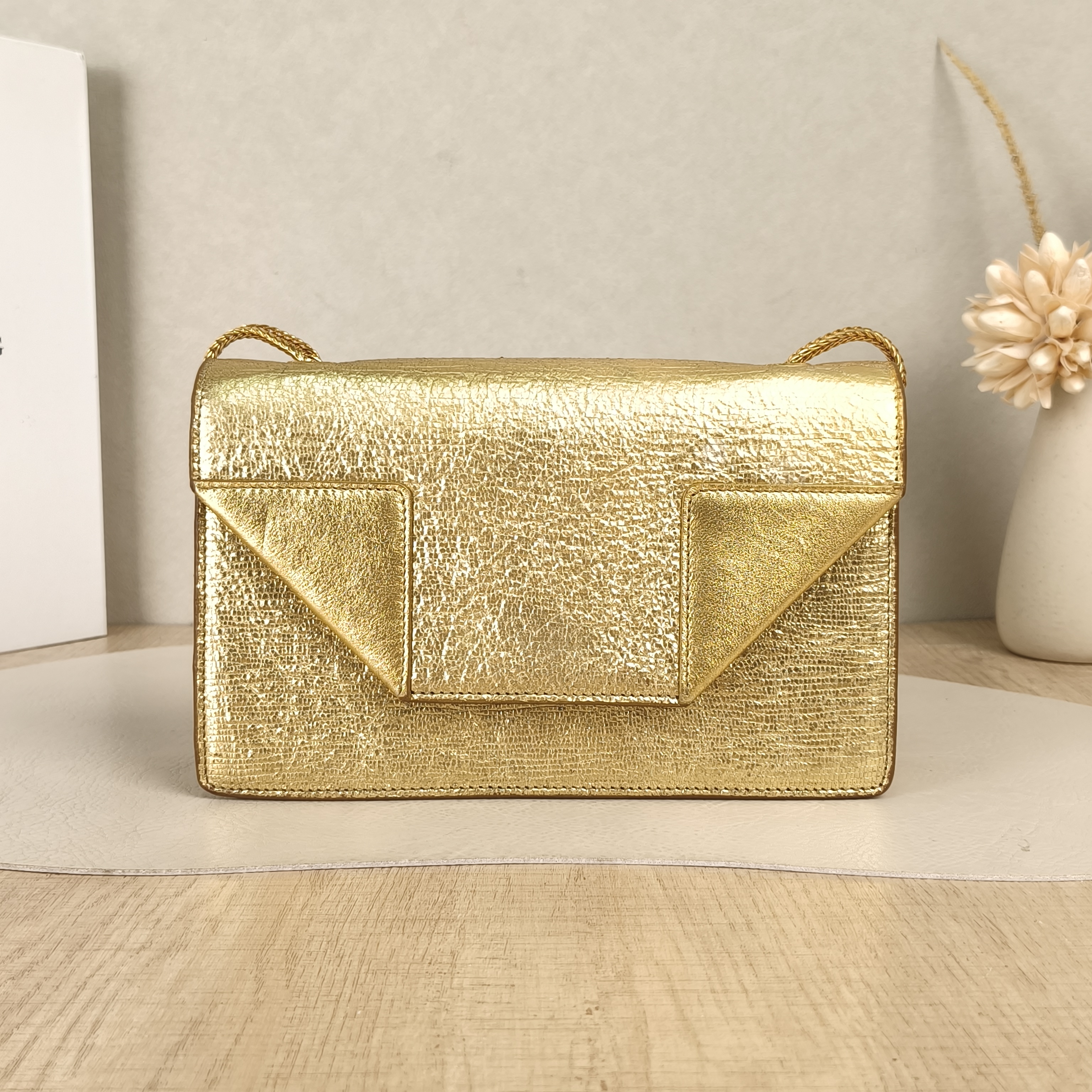 SAINT LAURENT Chain Shoulder Crossbody Bag Gold Calfskin One Size21 × 4.5 × 13 cm