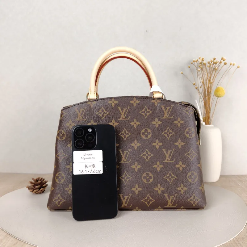 Louis Vuitton Crossbody Bag PETIT PALAIS Monogram PVC Small 29 × 12.5 × 18 cm — cover view 6 of 6