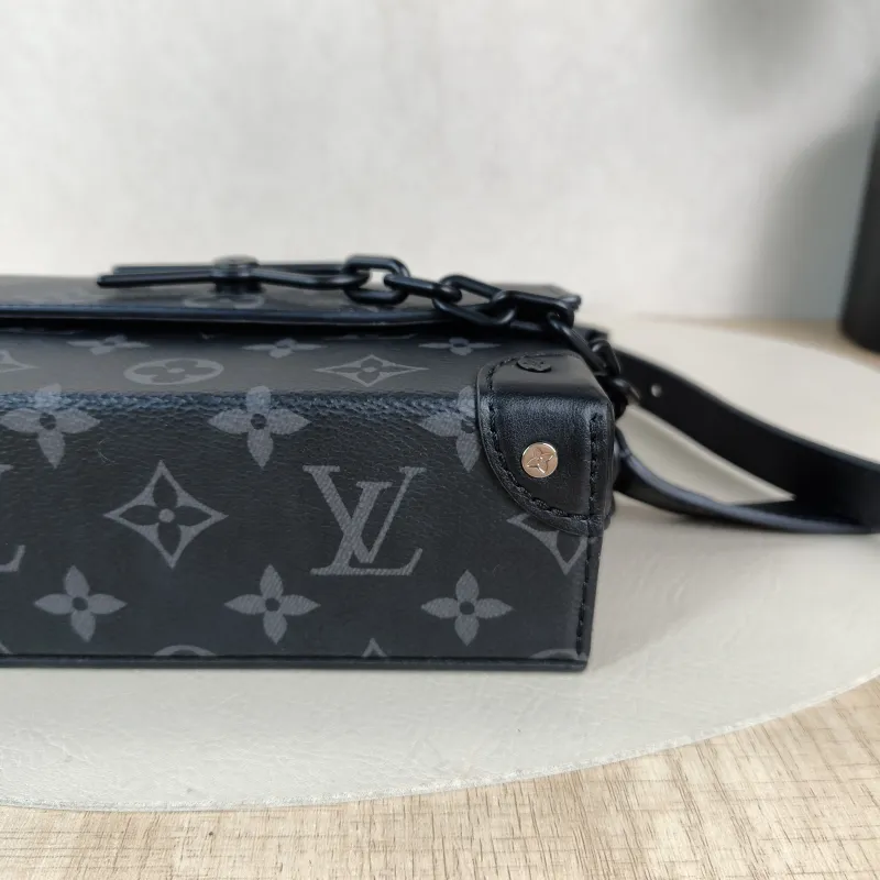 Louis Vuitton Crossbody Bag Steamer Box Monogram PV Cmini18 × 6.5 × 11 cm — detail view 8 of 13