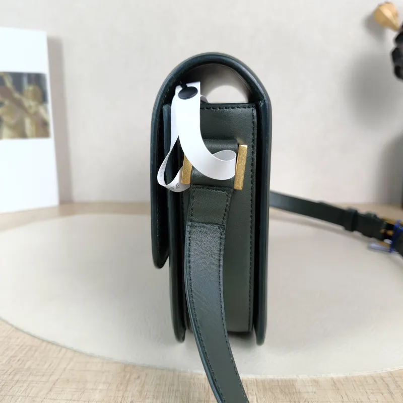 SAINT LAURENT Crossbody Bag Solferino Box Shoulder Bag Green Calfskin Medium23 × 16 × 7 cm — detail view 3 of 11