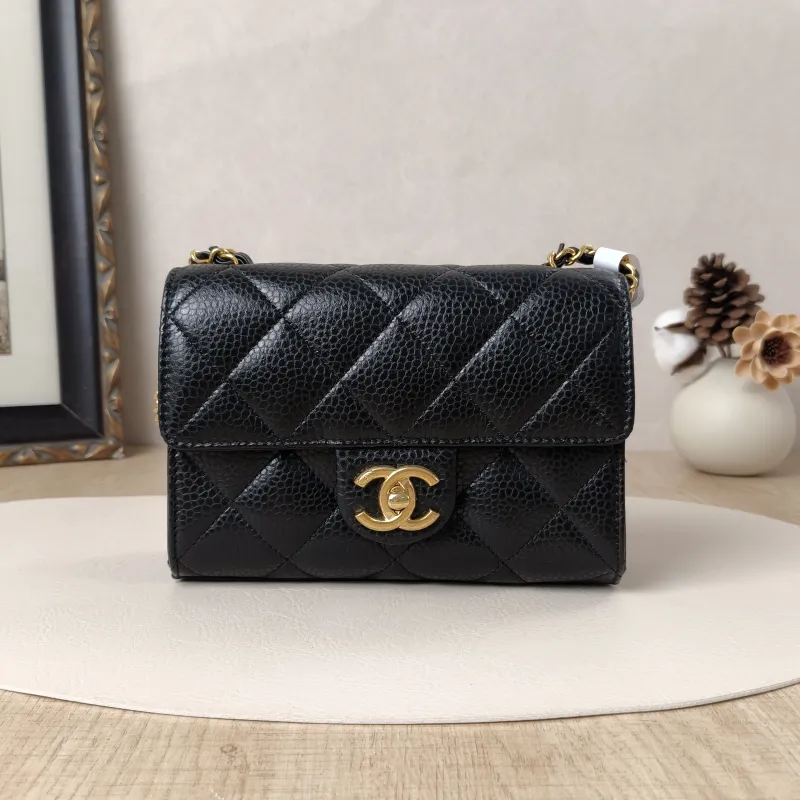 Chanel Crossbody Bagcf Collection Crossbody Bag Black Calfskin One Size19 × 7 × 13 cm
