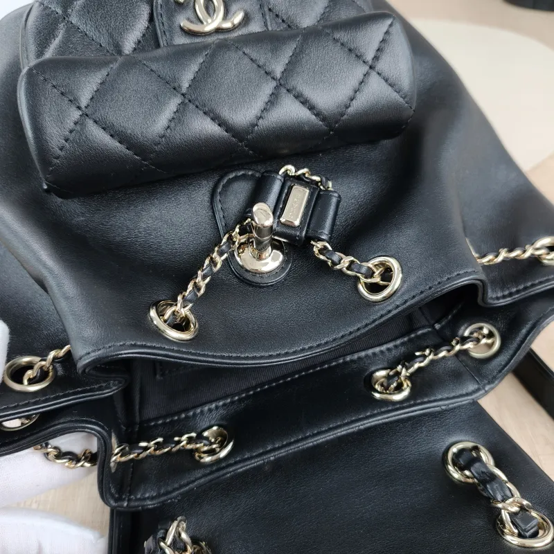 Chanel Backpack Duma Black Lambskin Small18 × 9.5 × 19 cm — detail view 11 of 12