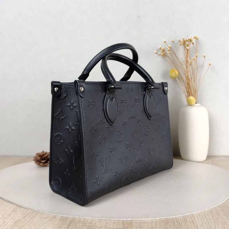Louis Vuitton Shoulder Bag Onthego Black Calfskin Small 25 × 11.5 × 19 cm Shoulder Strap — cover view 4 of 6