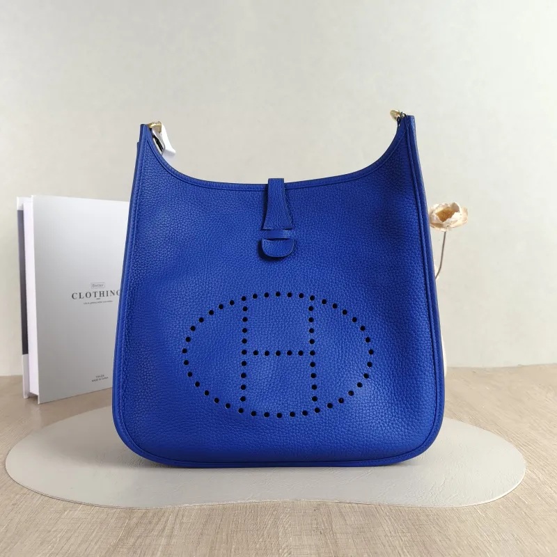 Hermès Crossbody Bag Evelyne 29 29 O8Bleu Royal TC Calfskin 29 29 × 7 × 30 cm U