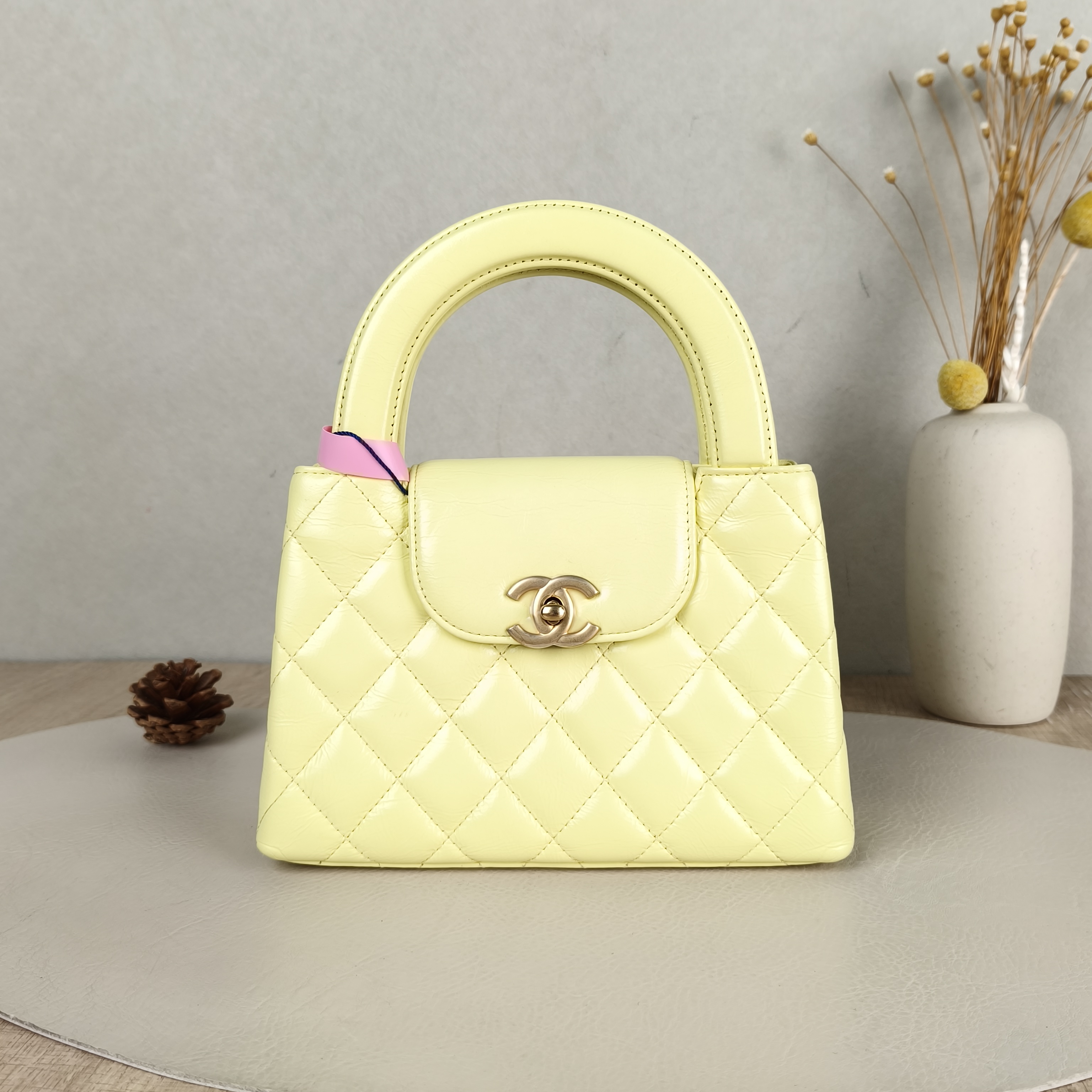 Chanel Crossbody Bag Kelly Yellow Lambskinmini19 × 7 × 13 cm