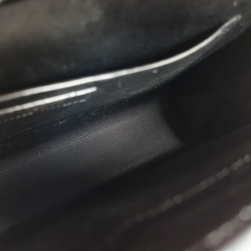 SAINT LAURENT Shoulder Bag MANHATTAN Black Calfskin Medium29 × 7.5 × 20 cm — detail view 3 of 12