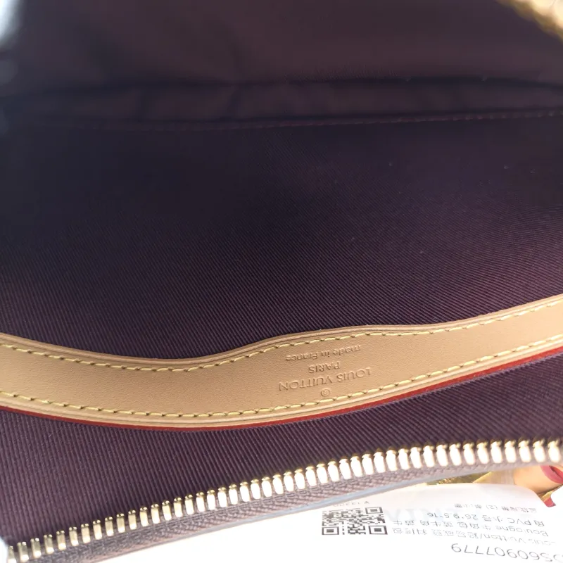 Louis Vuitton Crossbody Bag Boulogne PVC Small 26 × 9.5 × 16 cm — detail view 4 of 12